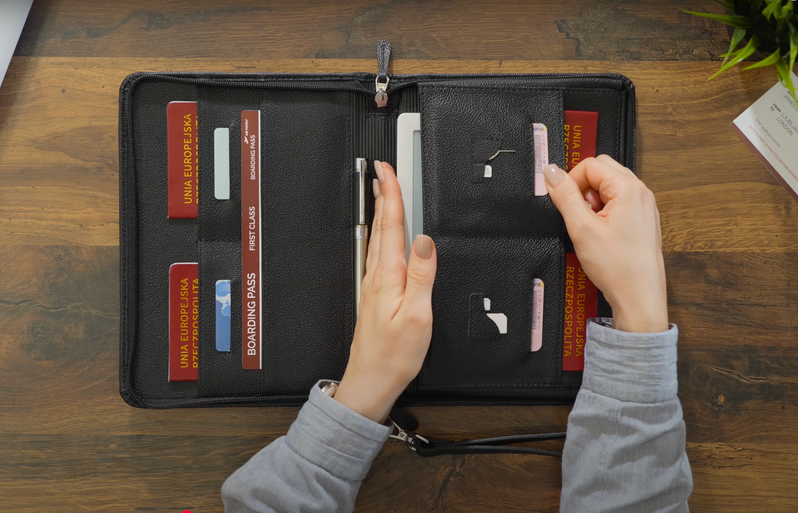 Завантажити відео: travel_family_overview